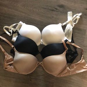 Lot of 3 Victoria’s Secret 34B bras